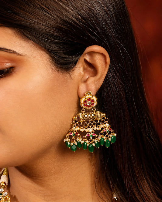 Antique Kundan Choker Necklace Set with Green Beads