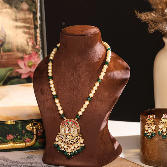 Green Pearl Pendant Necklace Set, Indian Ethnic Jewelry, Long Beaded Pendant, Traditional Gold Necklace Set, Festive Jewelry