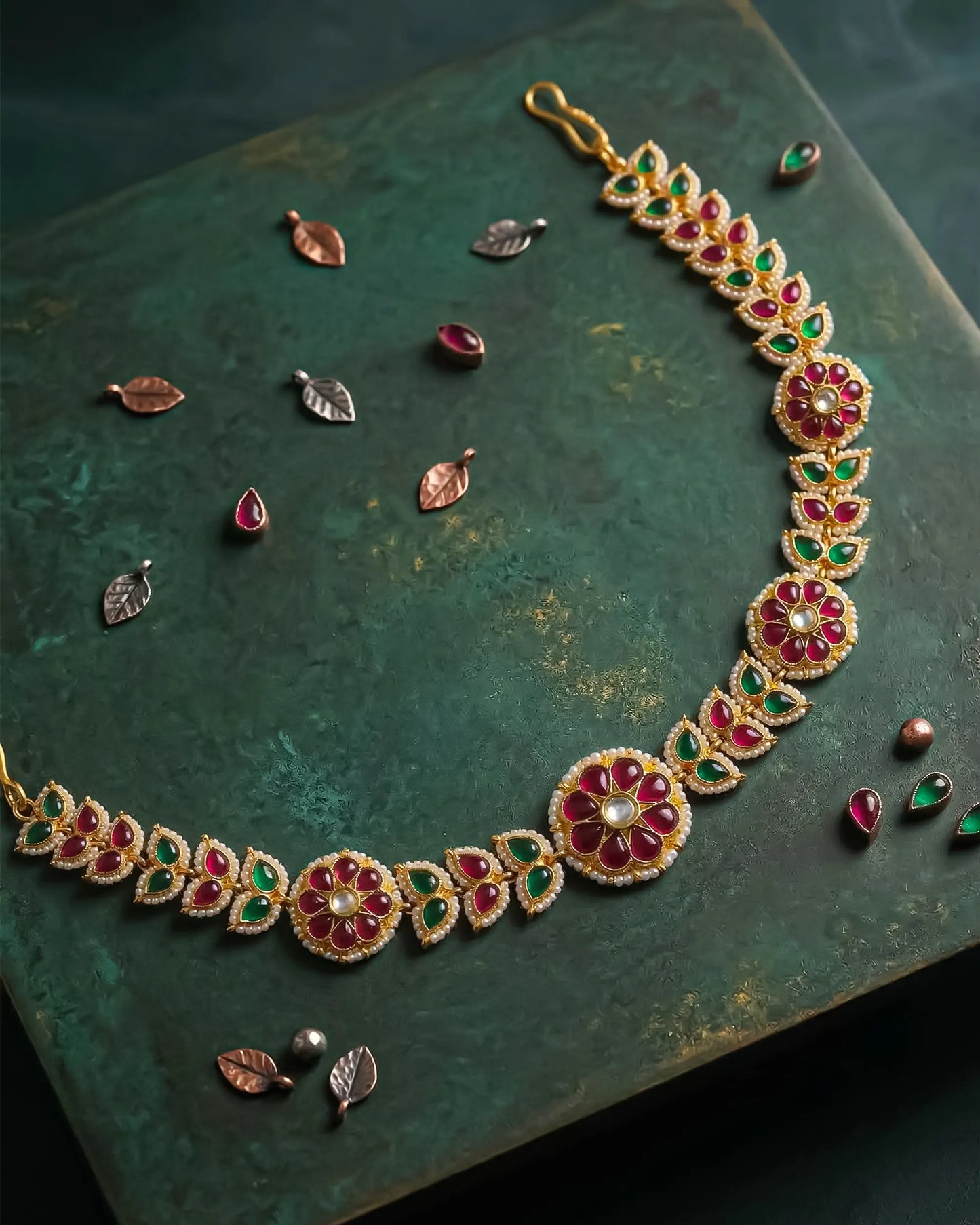 Handmade Kundan Pearl Matha Patti, Red Green Floral Bridal Headpiece, Boho Ethnic Jewelry