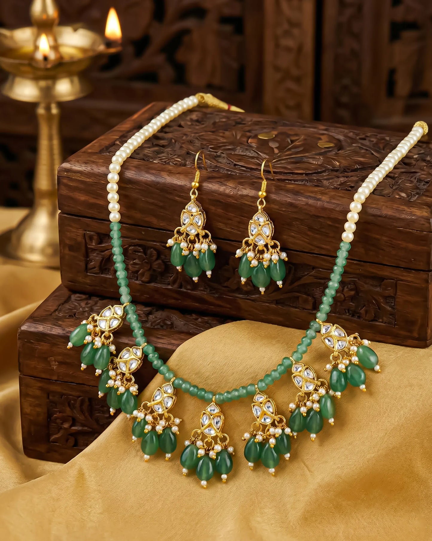 Handmade Kundan Bridal Jewelry Set: Green Beads and Pearls Necklace Earrings Jewelry