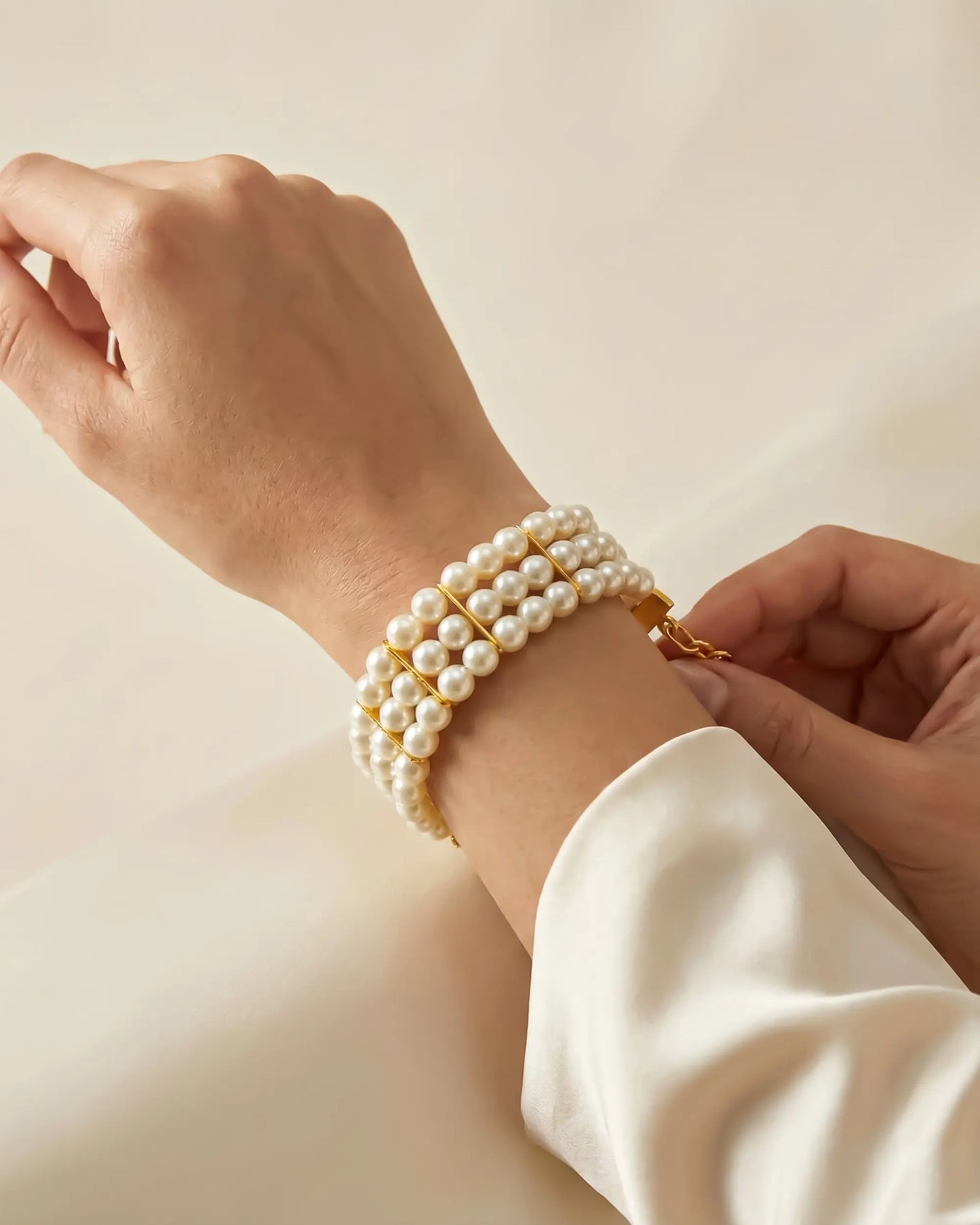Handmade Kundan Pearl Beaded Bracelet, Gold Tone Ethnic Bridal Jewelry