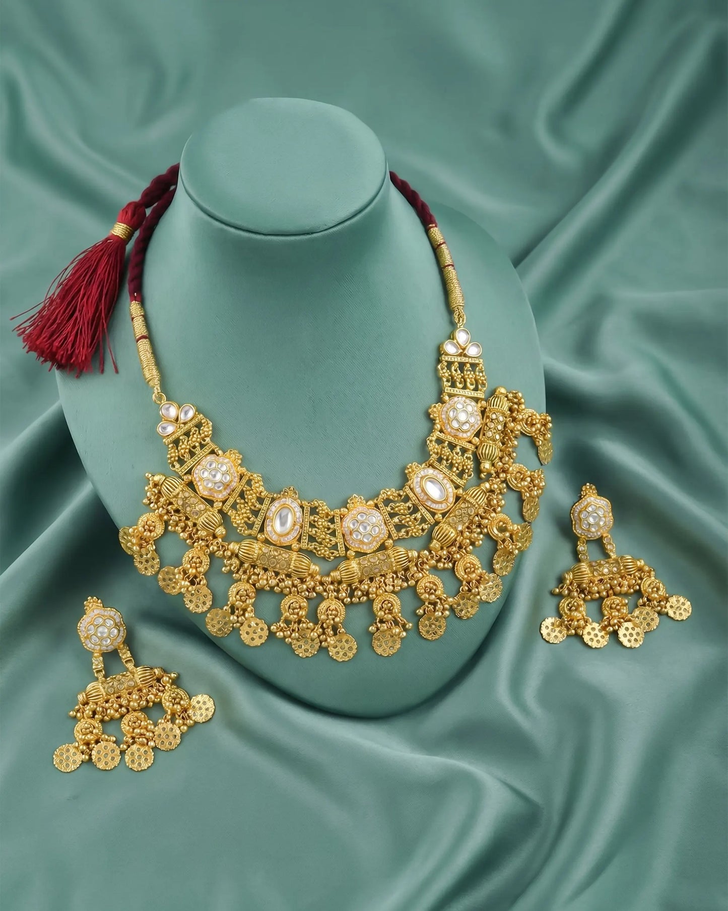 Indian Traditional Kundan Necklace Set in Antique Gold Finish