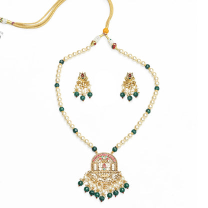 Green Pearl Pendant Necklace Set, Indian Ethnic Jewelry, Long Beaded Pendant, Traditional Gold Necklace Set, Festive Jewelry