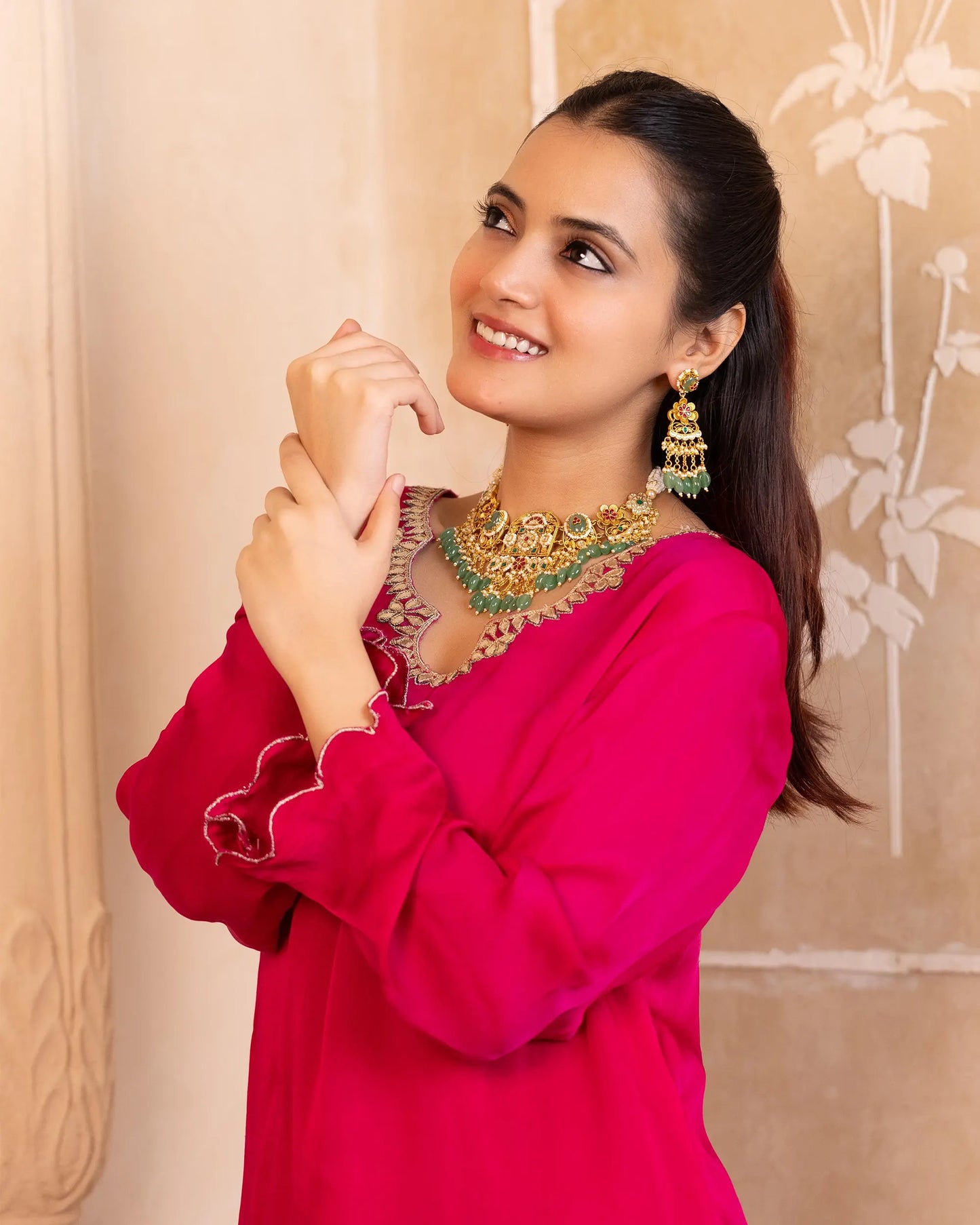 Traditional Green Kundan Choker Necklace Set with Matching Earrings