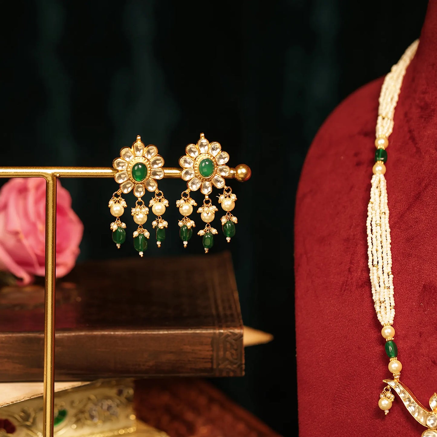 Green Kundan Pendant Necklace Set with Earrings, Polki Bridal Jewelry, Stone Jewelry, Ethnic Wedding Pendant Set