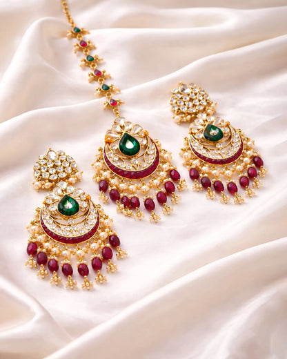 Handmade Kundan Bridal Jewelry Set: Green & Pearl Maang Tikka Earrings