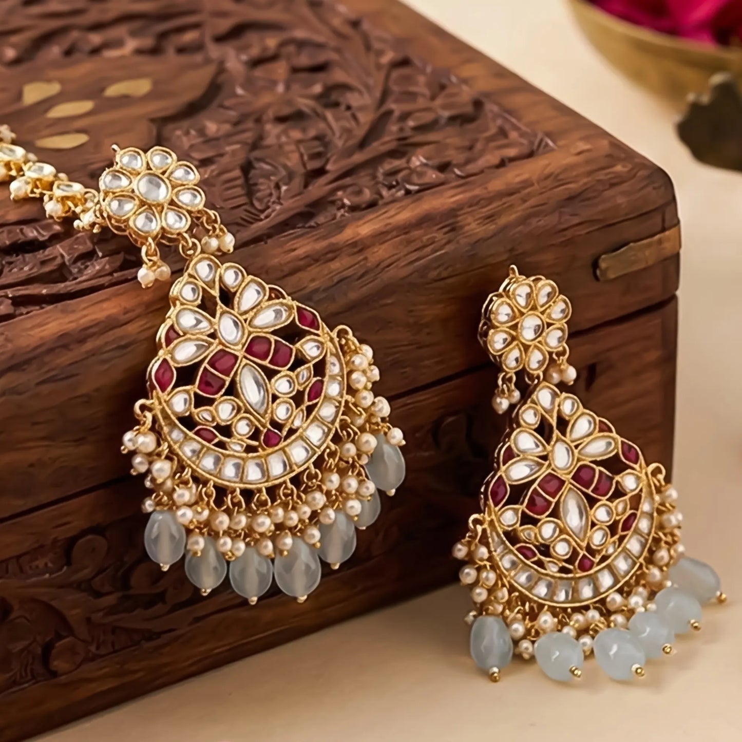 Gold Plated Kundan Tikka Set with Earrings