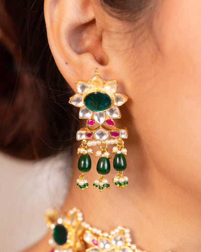 Designer Sparkling Kundan Choker Set – Green Bead Necklace with Floral Earrings