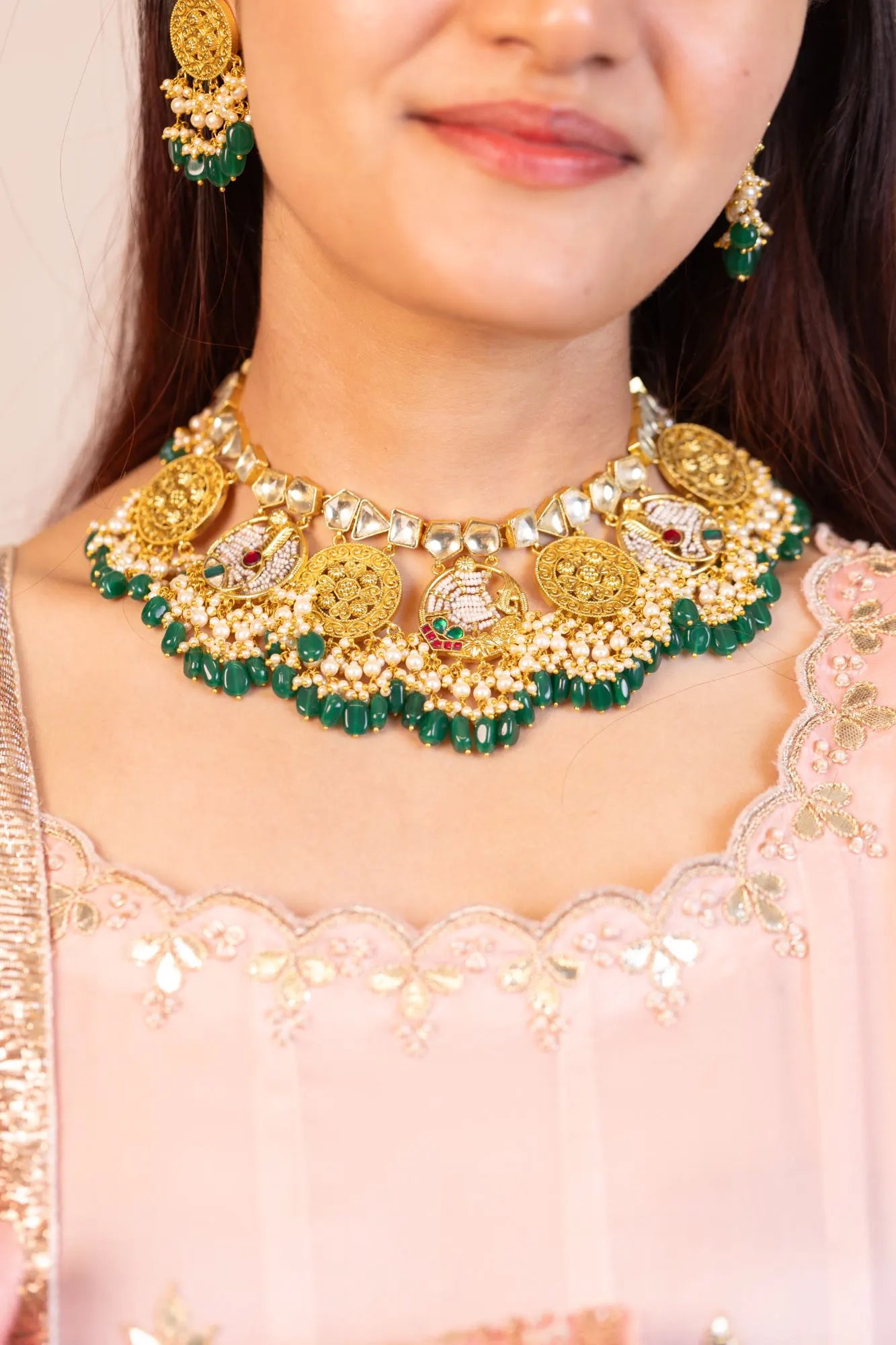 Green Kundan Bridal Necklace Set – Gold Statement Wedding Choker with Pearl Detailing & Matching Earrings
