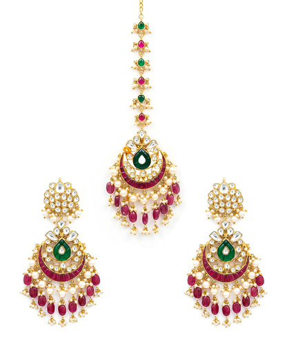 Handmade Kundan Bridal Jewelry Set: Green & Pearl Maang Tikka Earrings