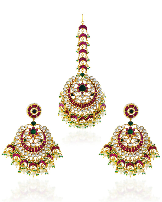 Gold Kundan Chandbali and Maang Tikka Set