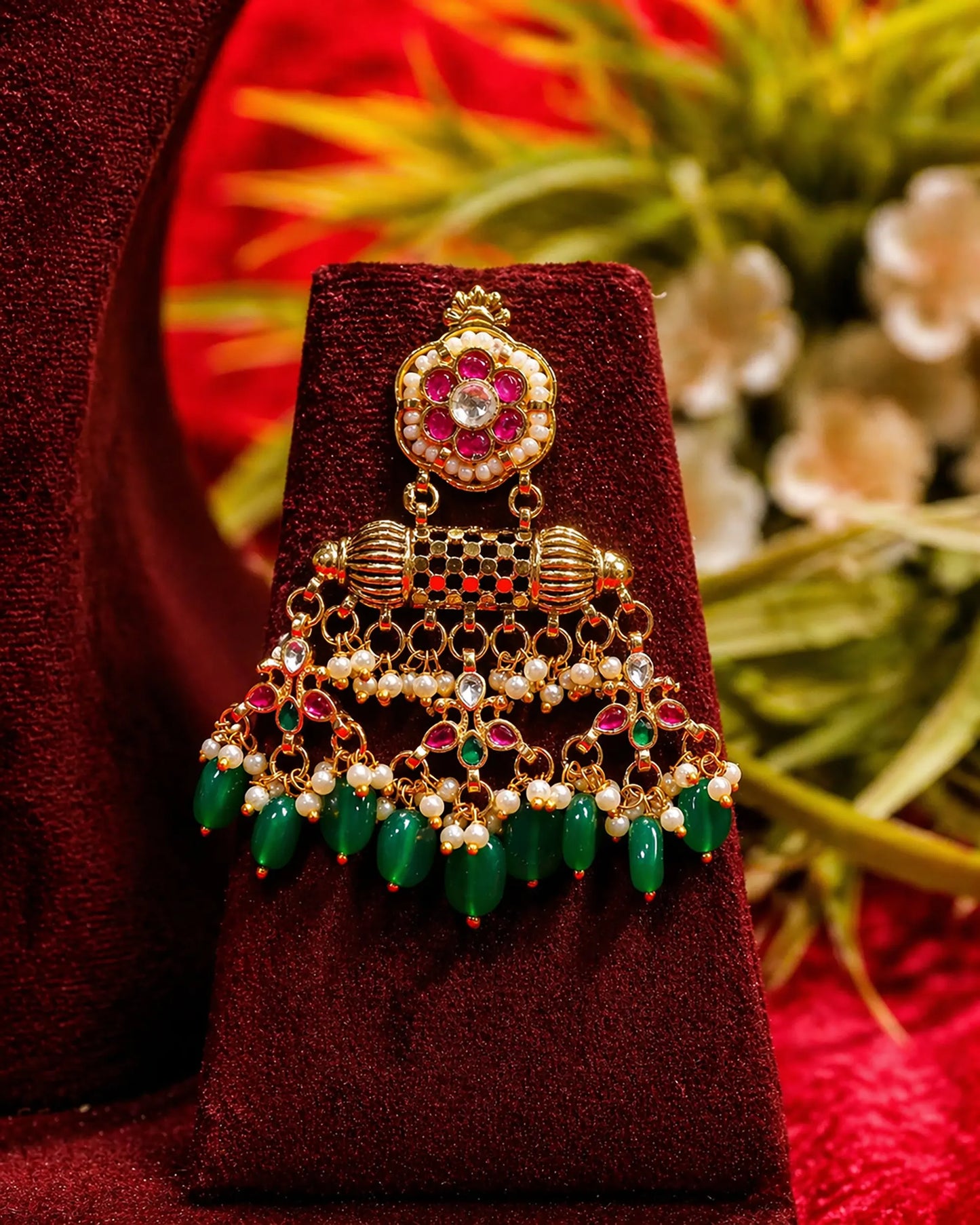 Antique Kundan Choker Necklace Set with Green Beads