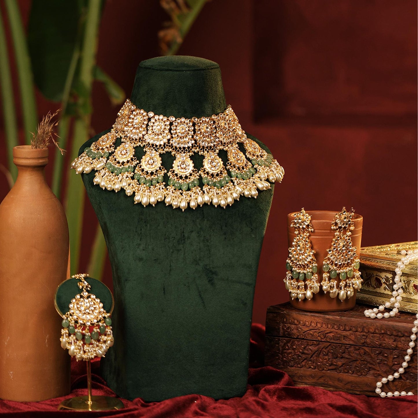 Kundan Choker Set Jewelry with Green Beads, Bridal Necklace Set with Drop Earrings, Indian Wedding Jewelry