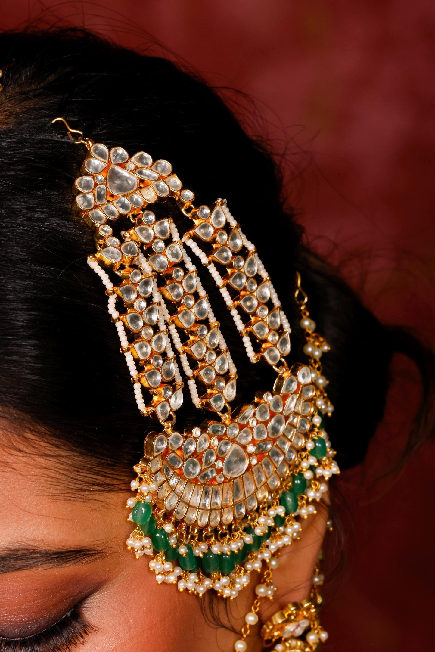Handmade White Polki Bridal Pasa Jhoomar Jewelry with Green Bead Side Headpiece, Mughal Kundan Pearl Head Accessory for Traditional Weddings