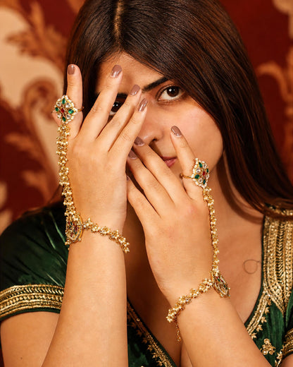 Kundan Pearl Hathphool Bridal Hand Harness, Green Red Polki Hand Jewelry, Indian Wedding Hand Bracelet Ring, Traditional Mehndi Jewelry