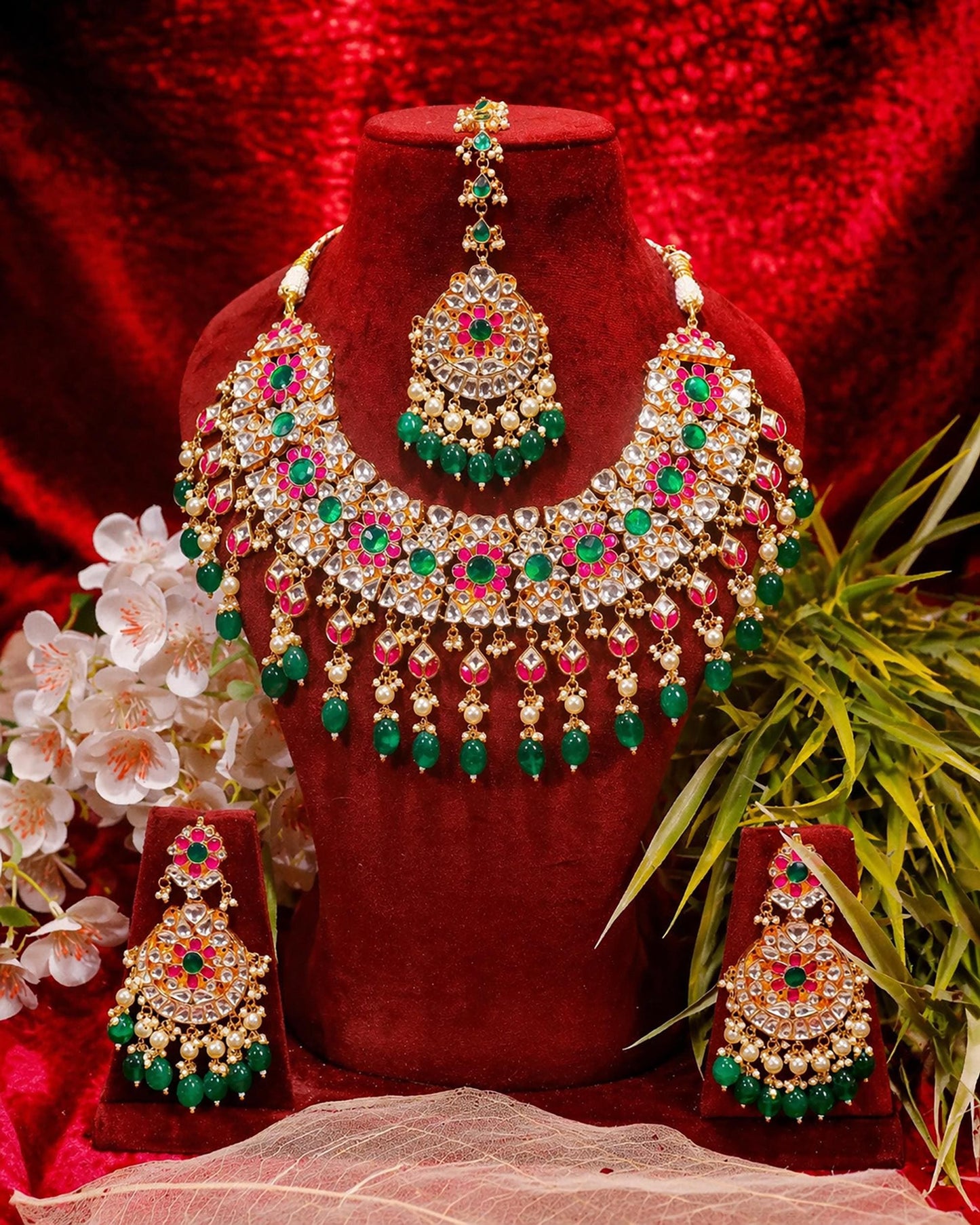 Royal Kundan Polki Bridal Necklace Earrings Set with Green Beads & Maang Tikka  Traditional Indian Wedding Jewelry