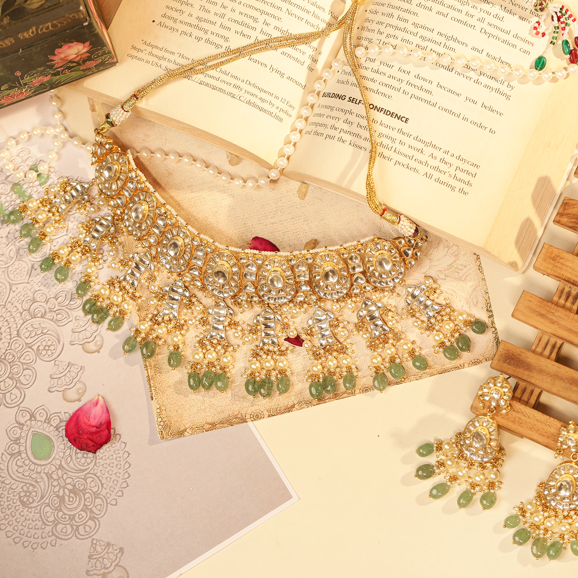 Classic Pearl-Edged Kundan Choker with Semi-Precious Emerald Beads (TGJ-2027)